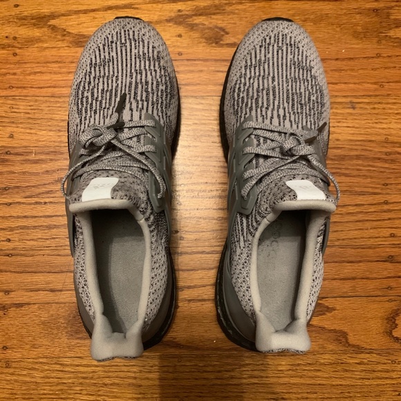 UltraBOOST “Triple Grey” CG3041 main image 8